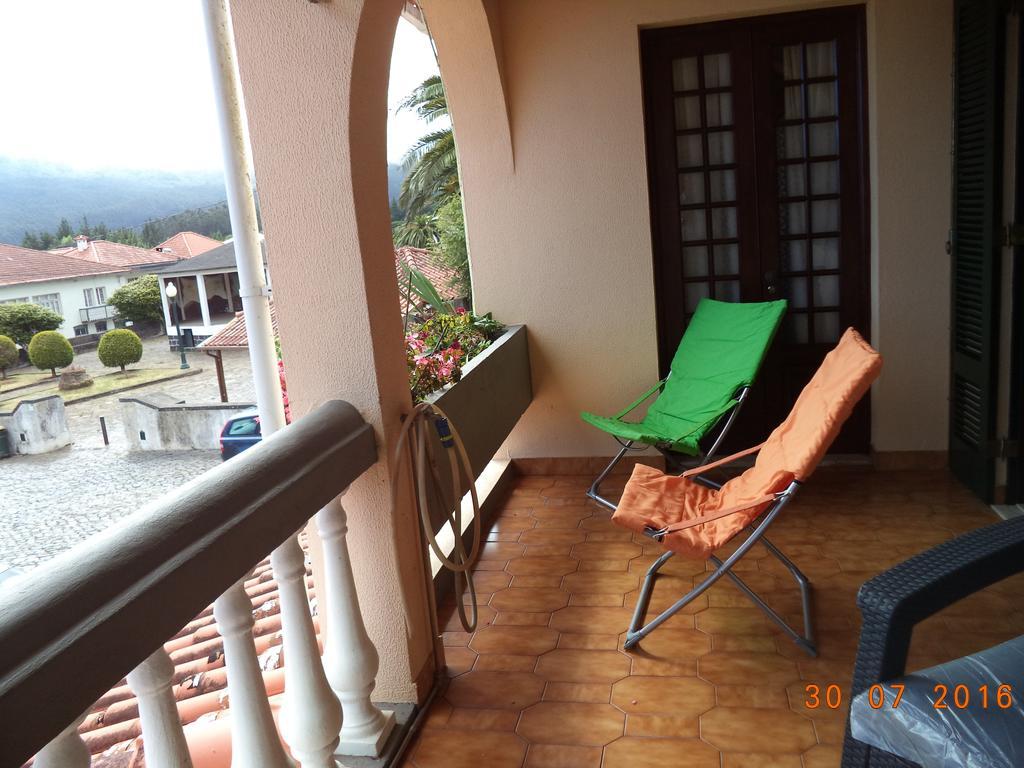 Hospedagem Casa Do Largo Hotel ซังโตดาแซร์รา ภายนอก รูปภาพ